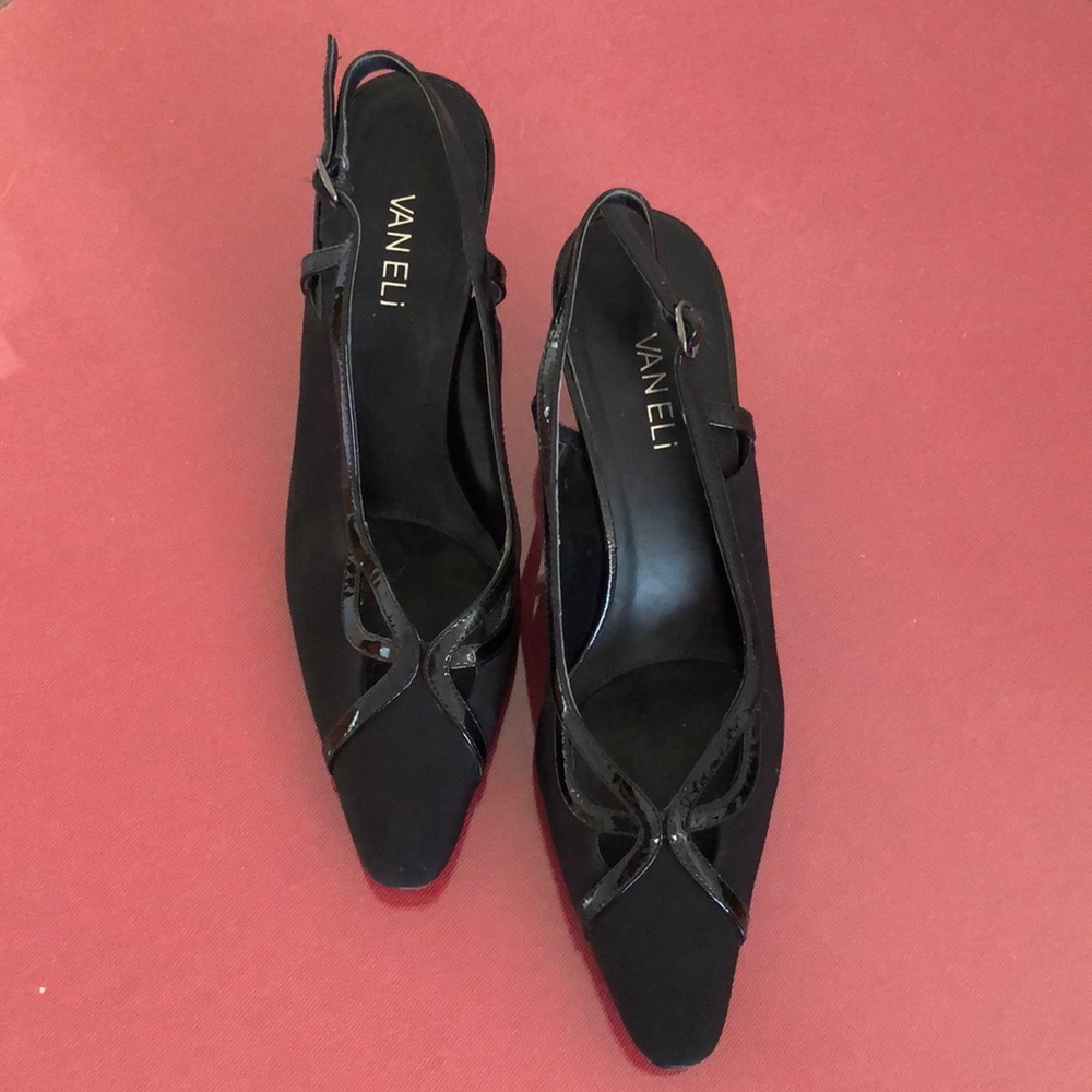 Van Eli dress shoe, size 8.5 Narrow, 2.5” heel, slingback
